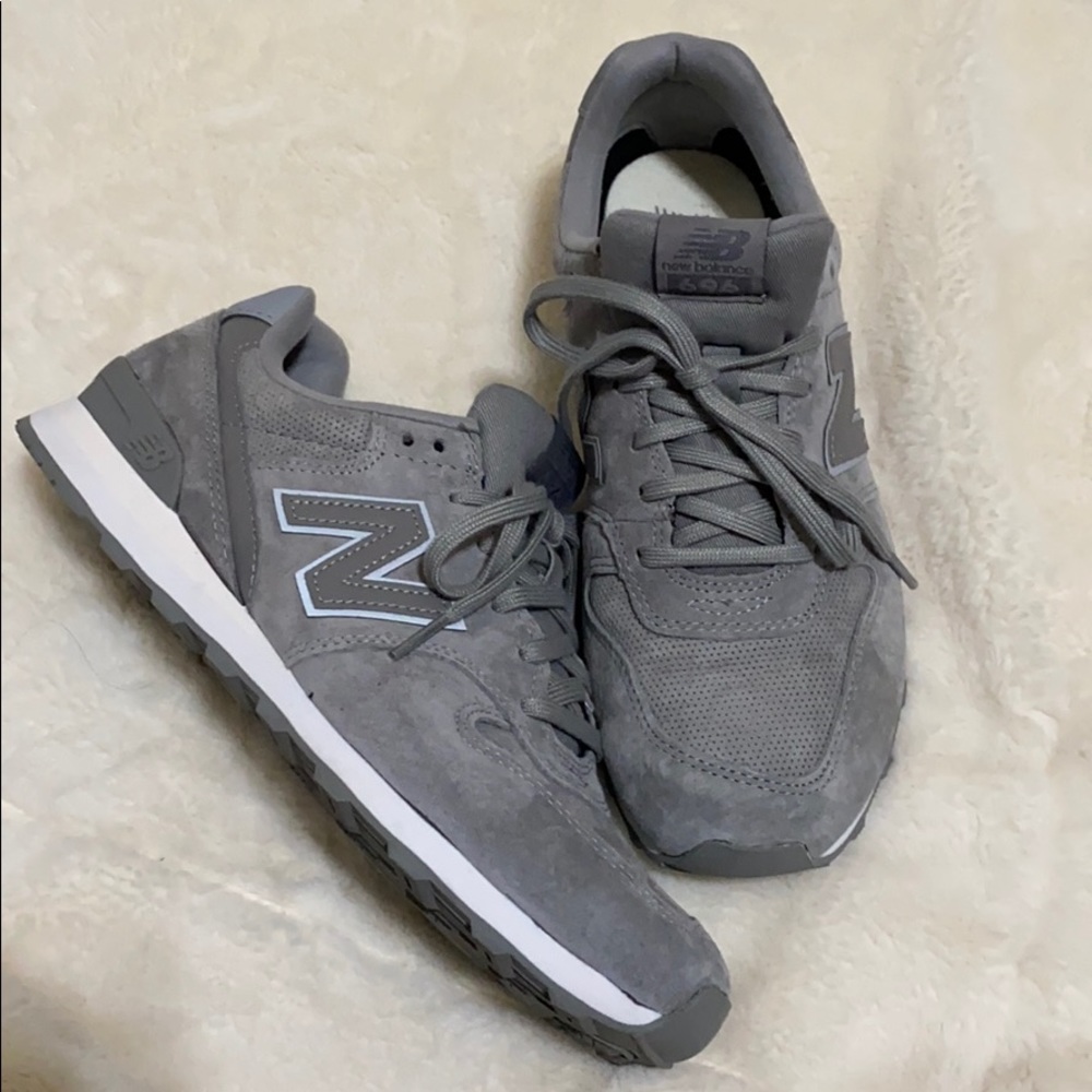 Women’s New Balance Tennis Shoes